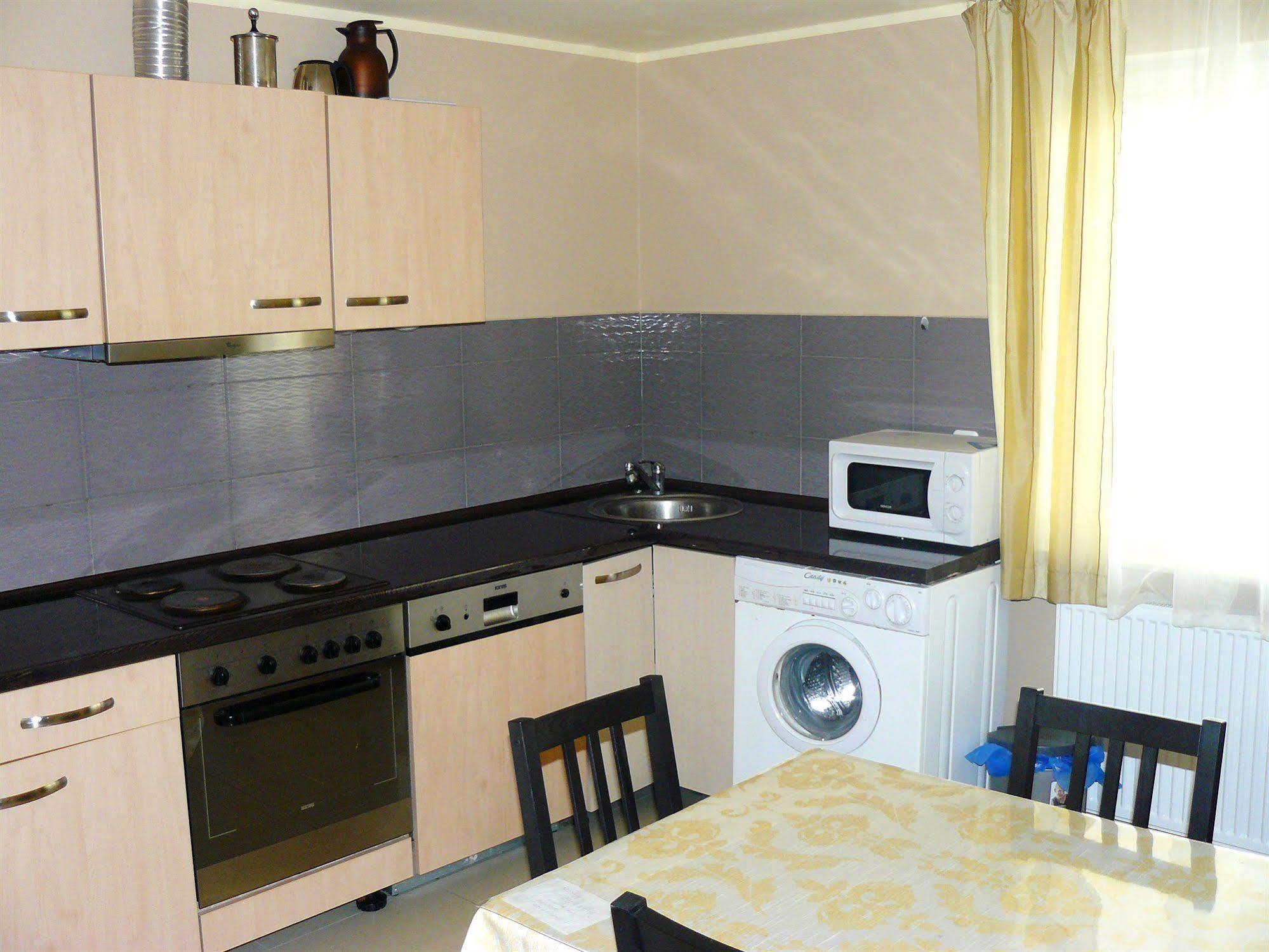 Rosse Homestay *